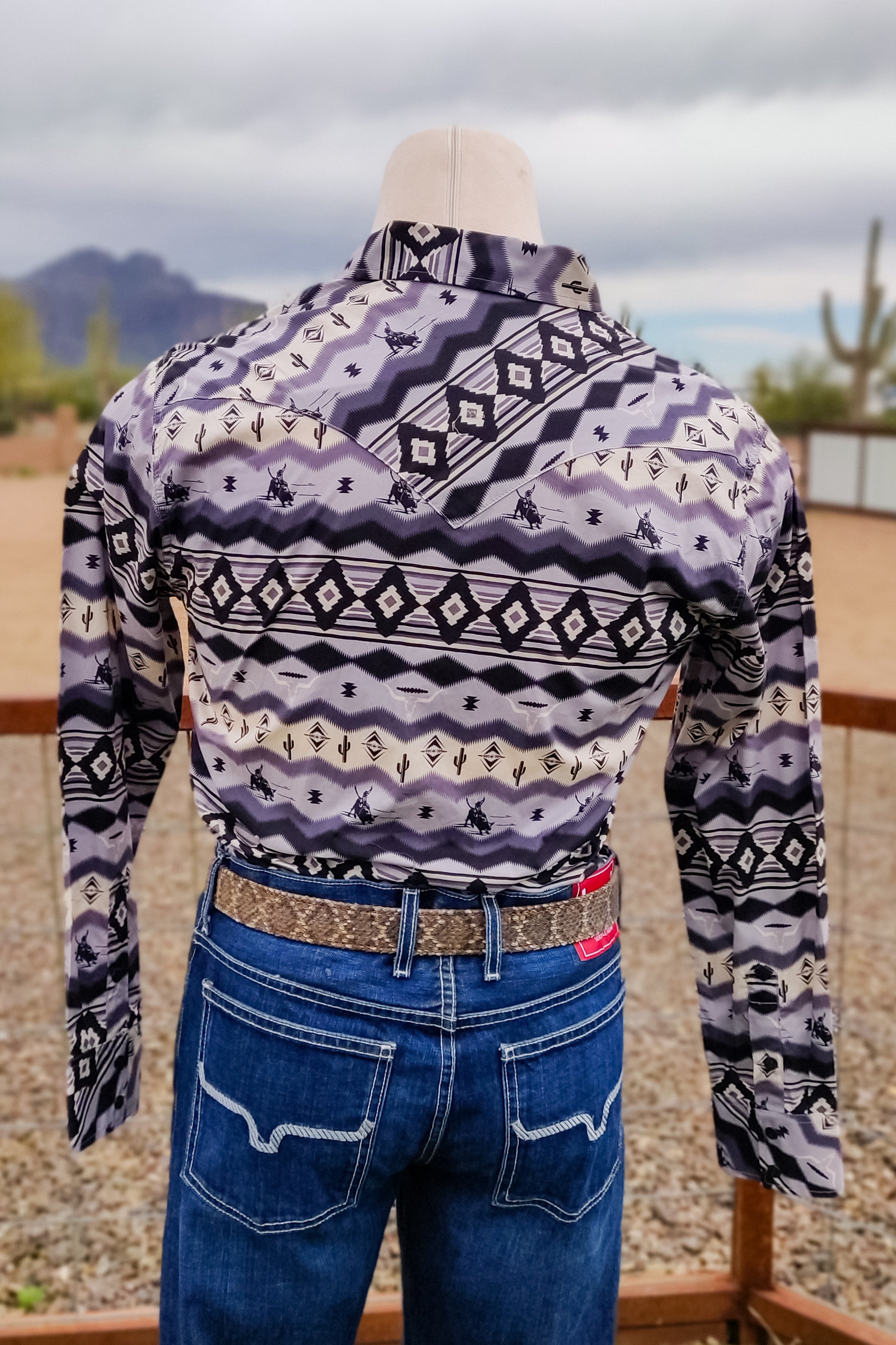 Let Em Buck Button Down - The Glamorous Cowgirl