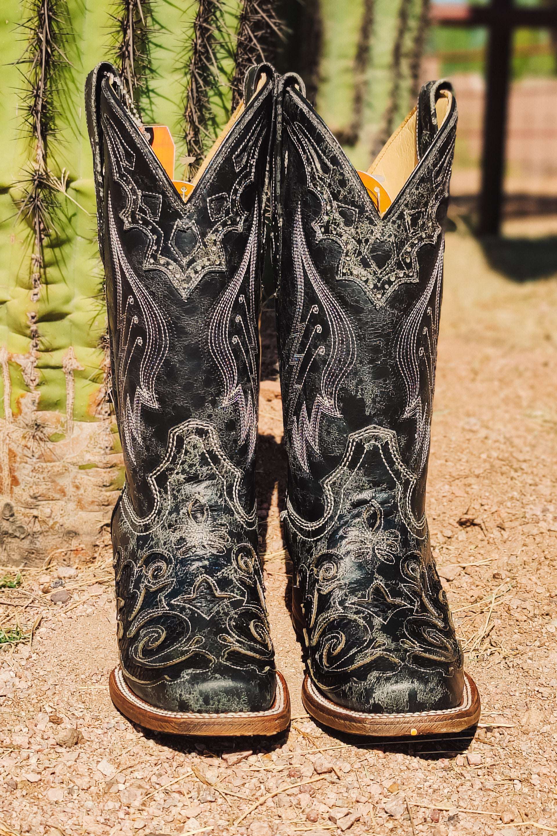 Back Talkin Boots - The Glamorous Cowgirl