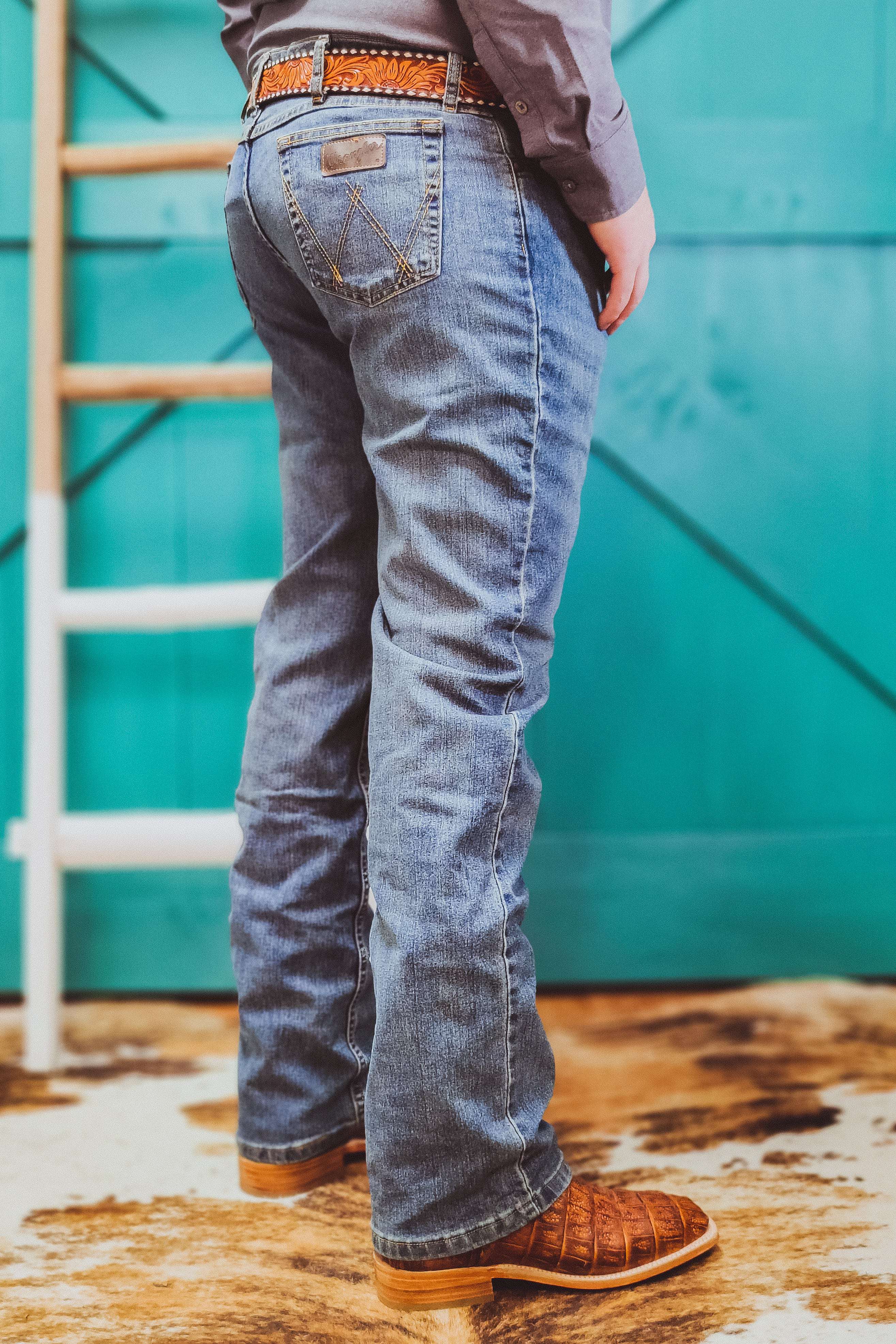 Barrel Competition Slim by Wrangler - The Glamorous Cowgirl