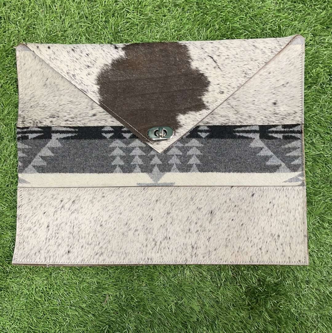 Leather Laptop Sleeve - The Glamorous Cowgirl