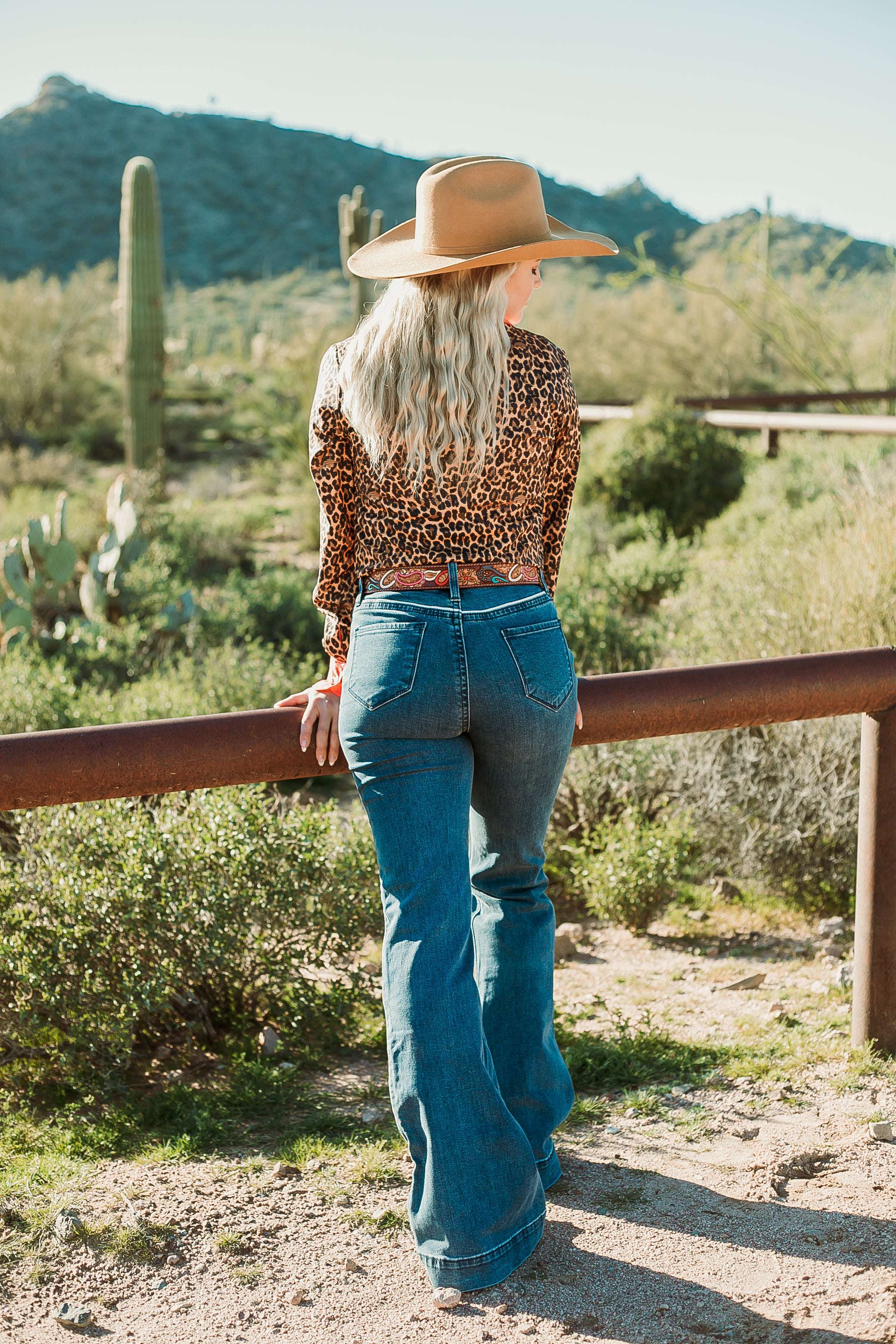 Queen Of The Savannah Button Down - The Glamorous Cowgirl