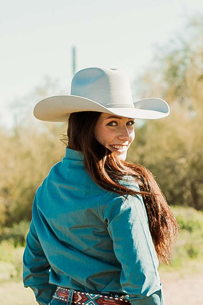 Glamorous Rodeo The Glamorous Cowgirl