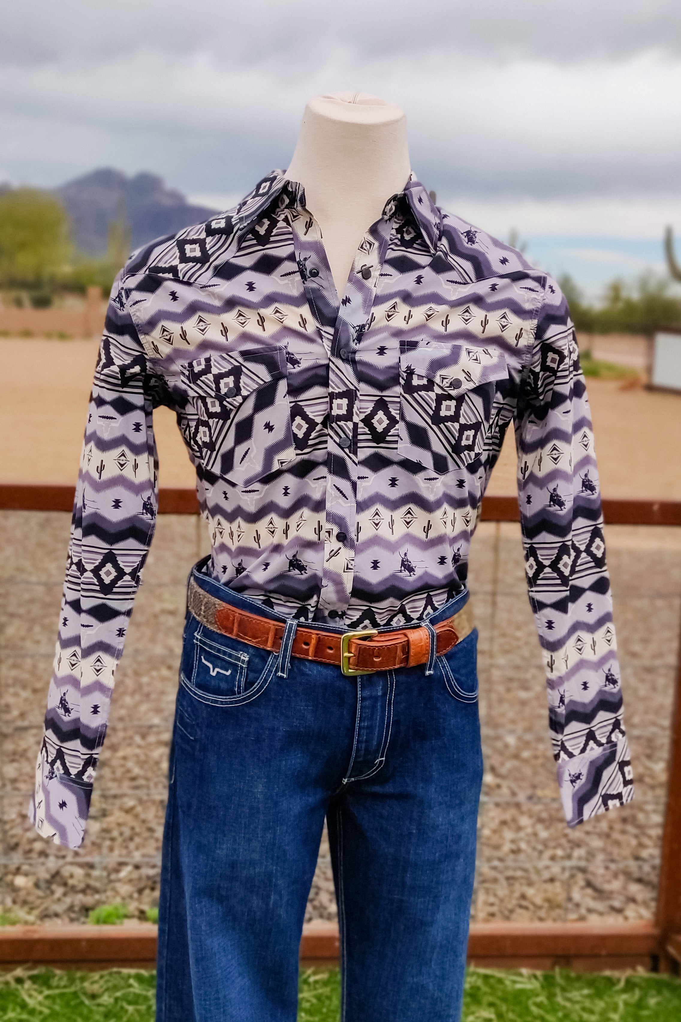 Let Em Buck Button Down - The Glamorous Cowgirl