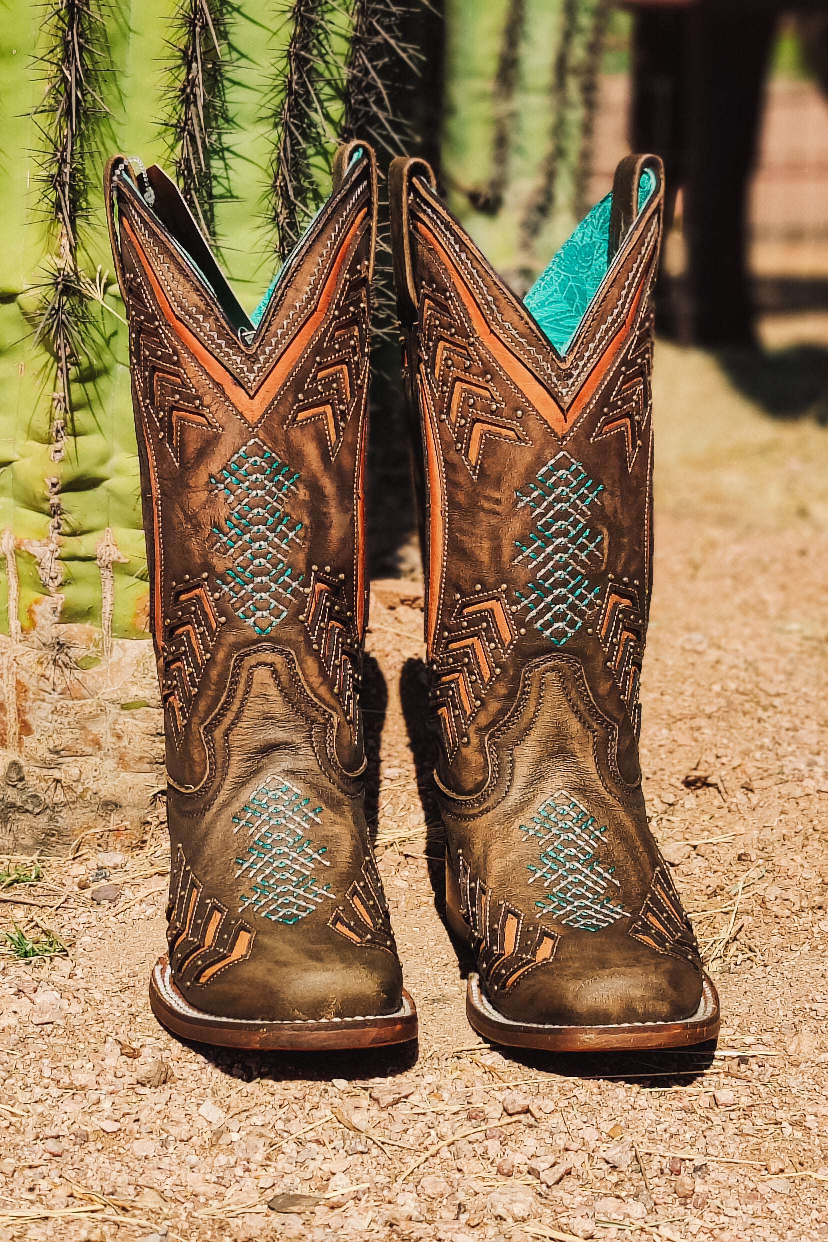 Women's brown and shop turquoise cowboy boots