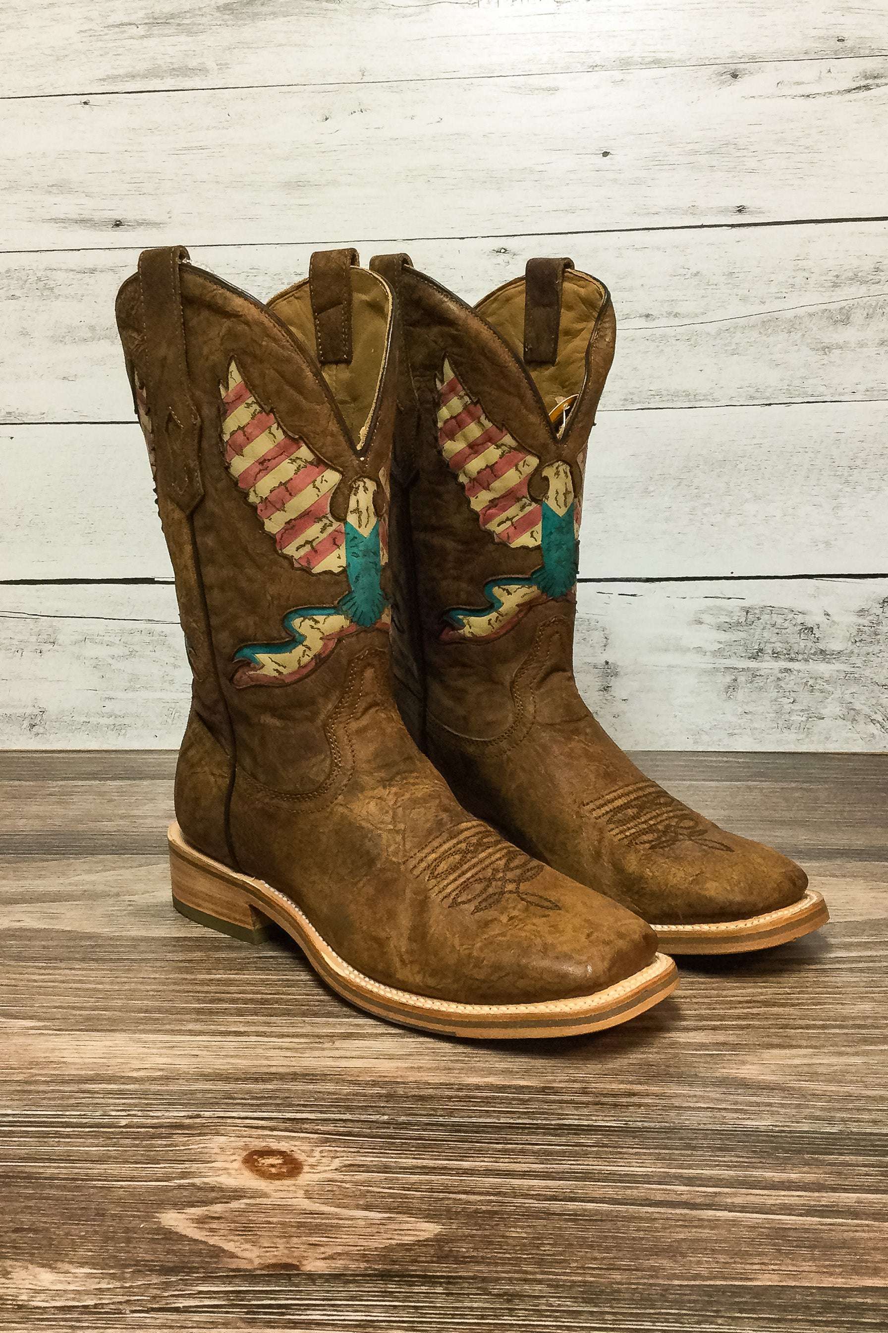 Corral flag outlet boots